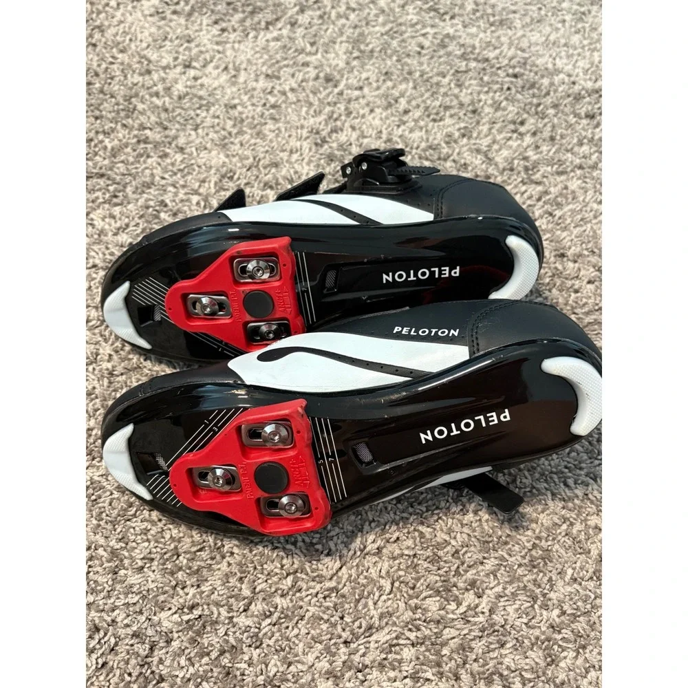 Peloton Cycling Shoes Black Red Size 40 Look Delta Cleats Indoor Spin Shoe